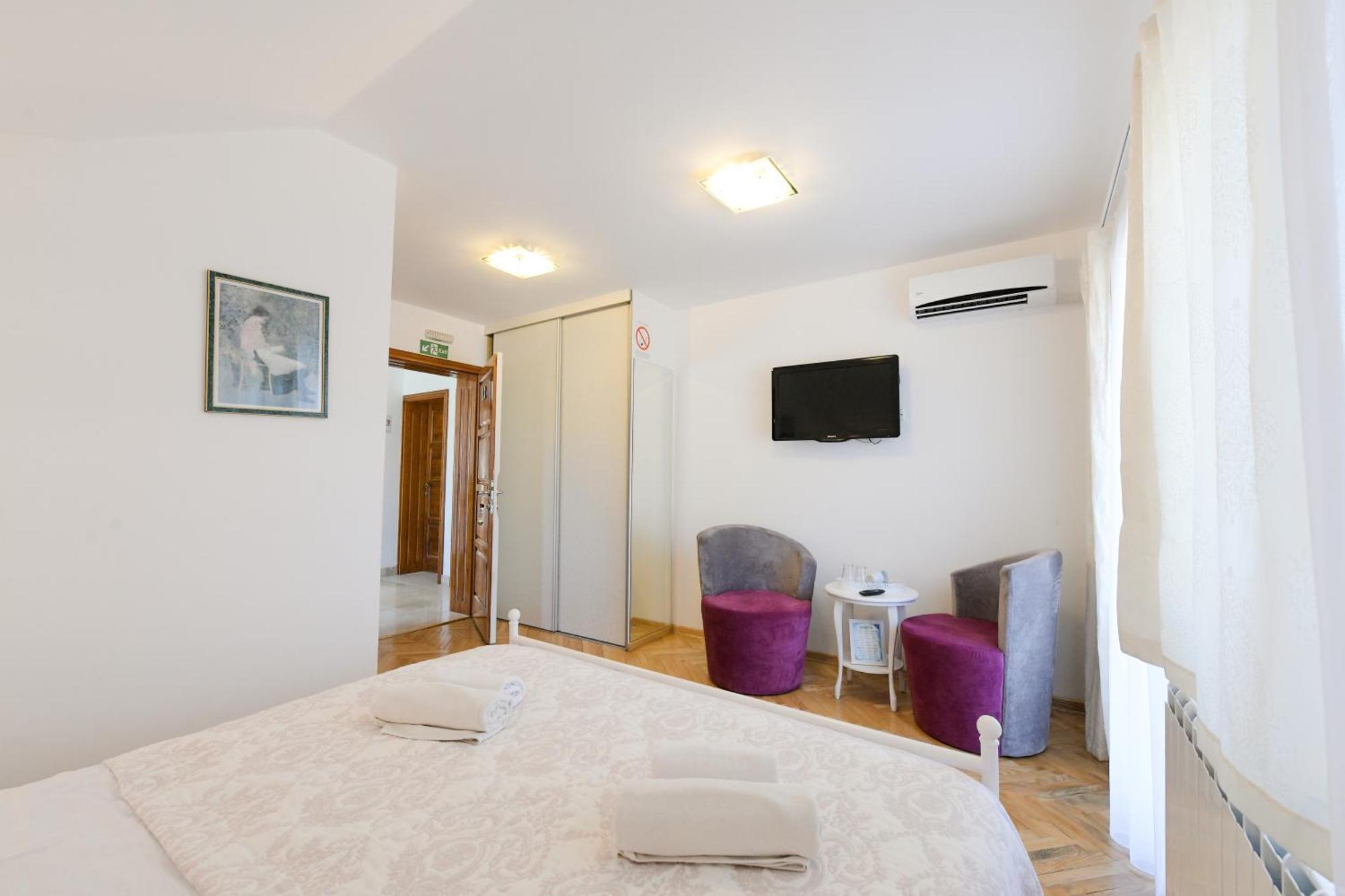 Suncani Breg Apartments Vrdnik Bilik gambar