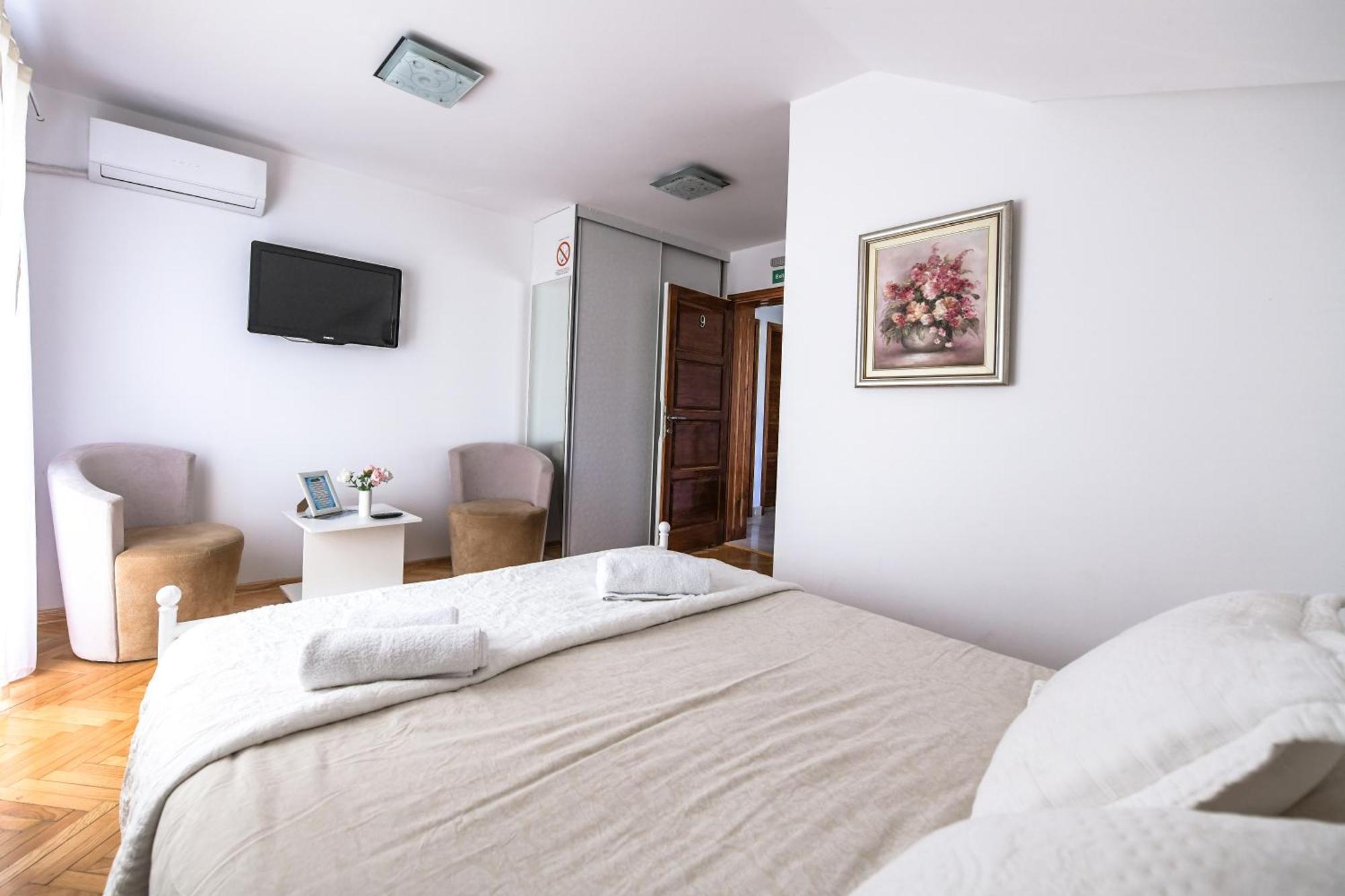 Suncani Breg Apartments Vrdnik Bilik gambar
