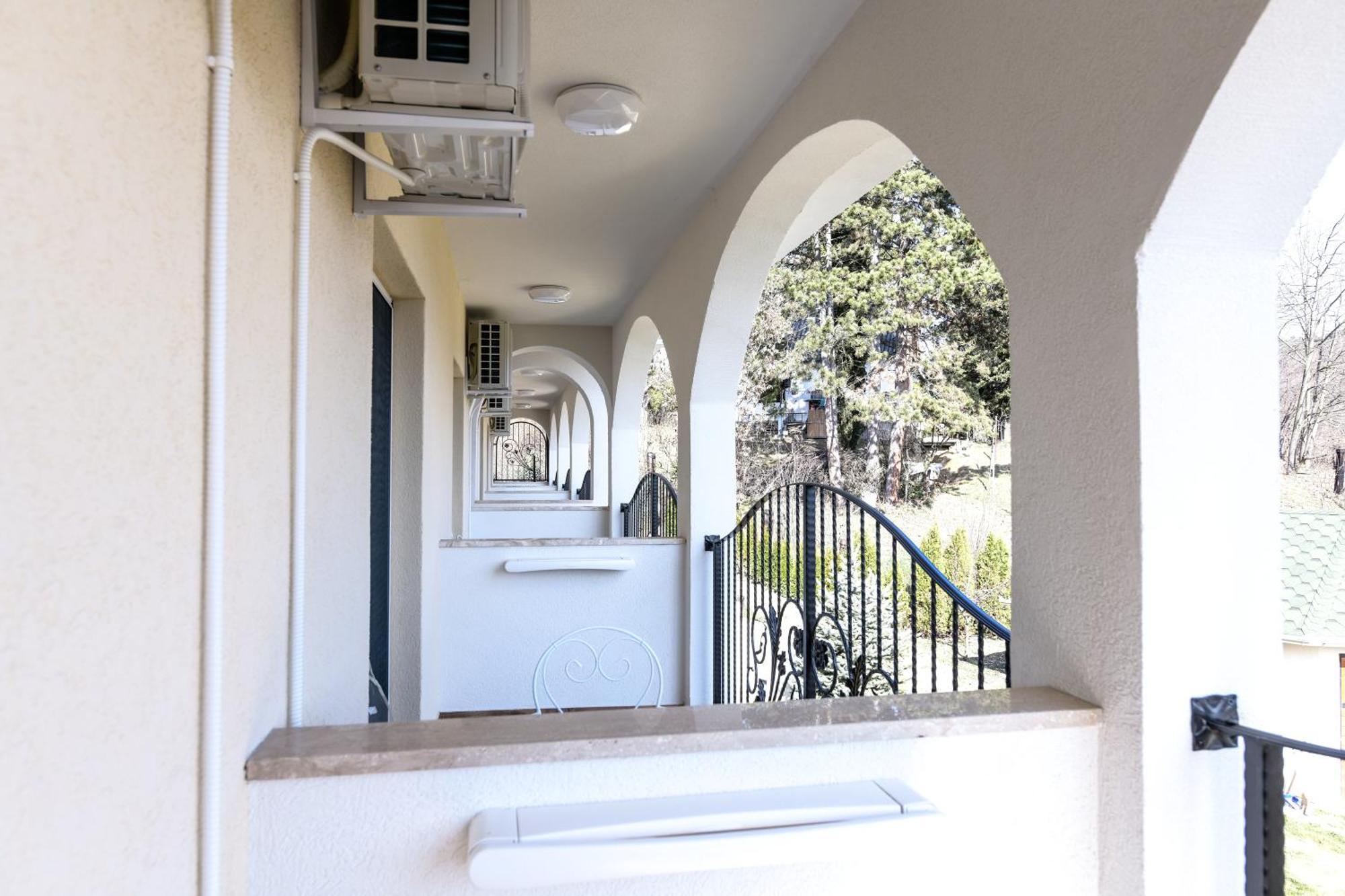 Suncani Breg Apartments Vrdnik Bilik gambar